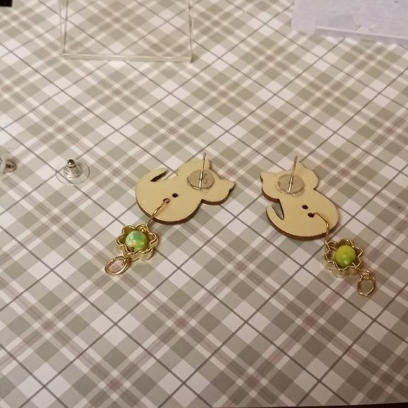 Home Made Handmade Wood & Metal Green & Yellow Button Earrings #40 - Picture 5 of 10